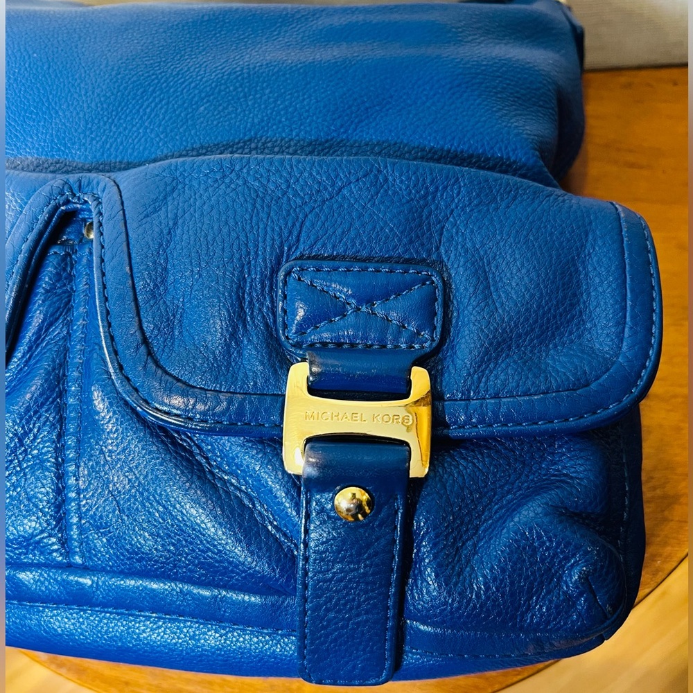 MICHAEL KORS royal blue bucket style hobo leather purse - Picture 5 of 14
